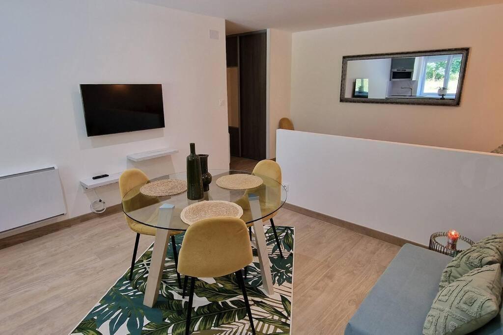 La Dame - Parking Prive - Proche Ge Alstom Apartment Cravanche Bagian luar foto